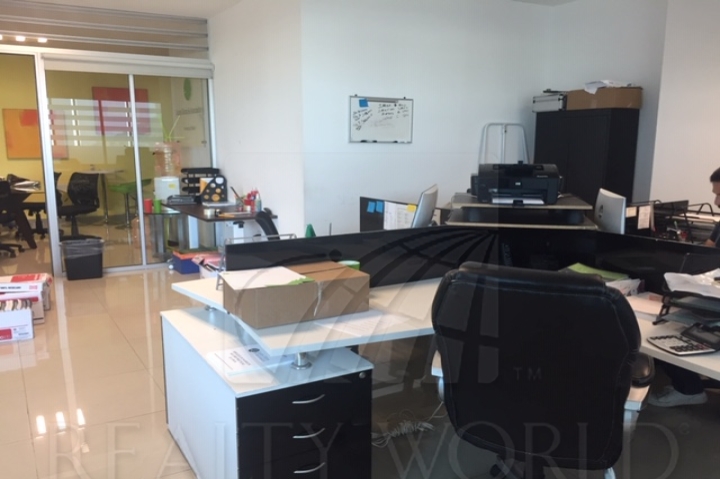 Oficina en Renta en Lomas de Montecristo