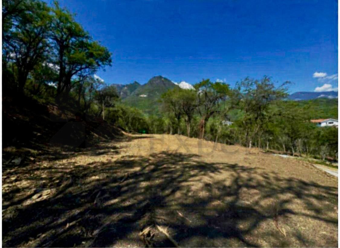 Terreno en Venta en Huajuquito o los Cavazos