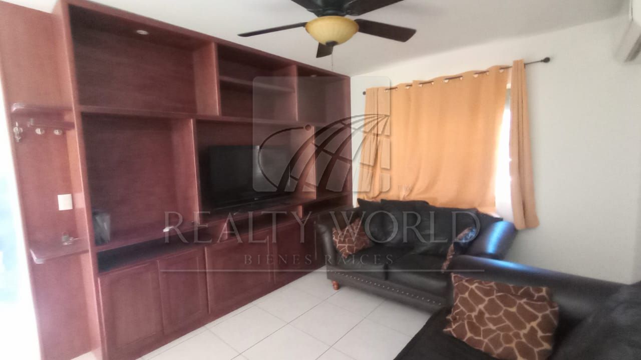 Casa en Renta en Ventura de Asís II