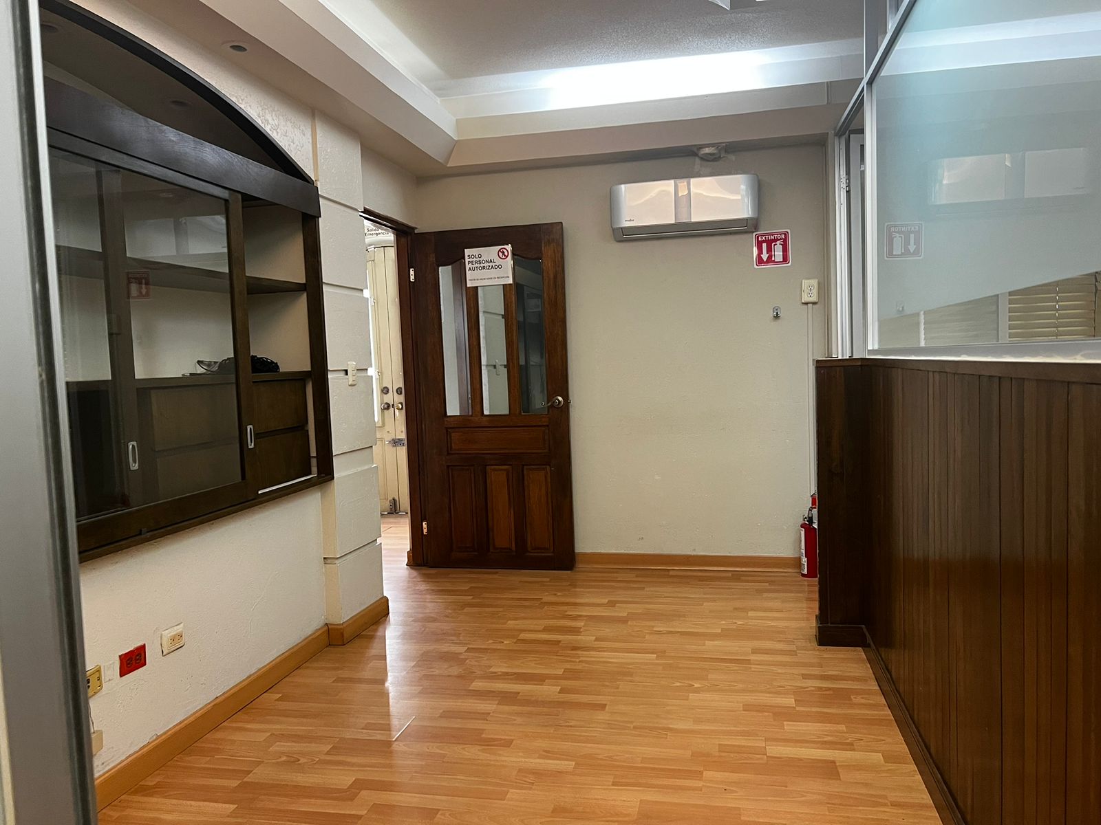 Oficina en Renta en María Luisa