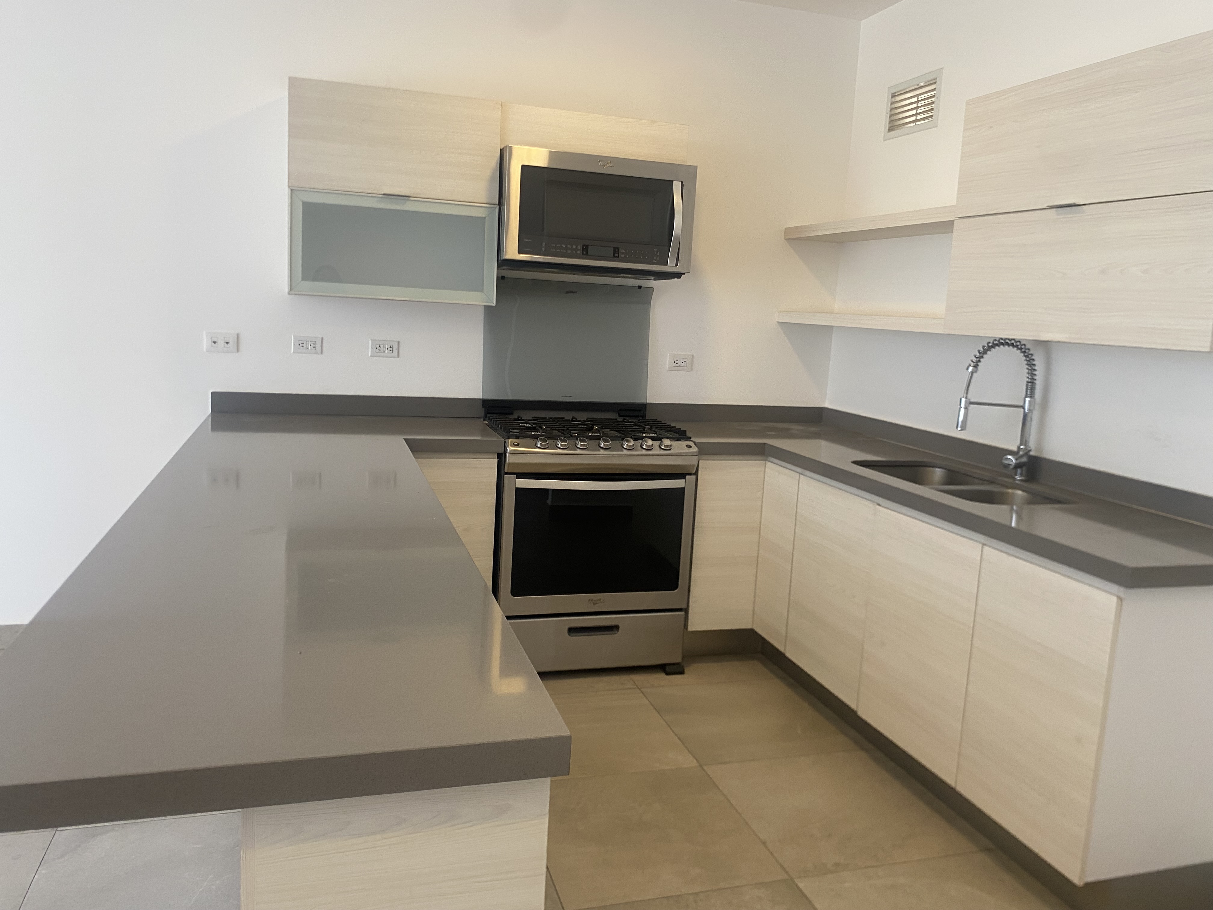 Departamento en Venta en Via Cordillera