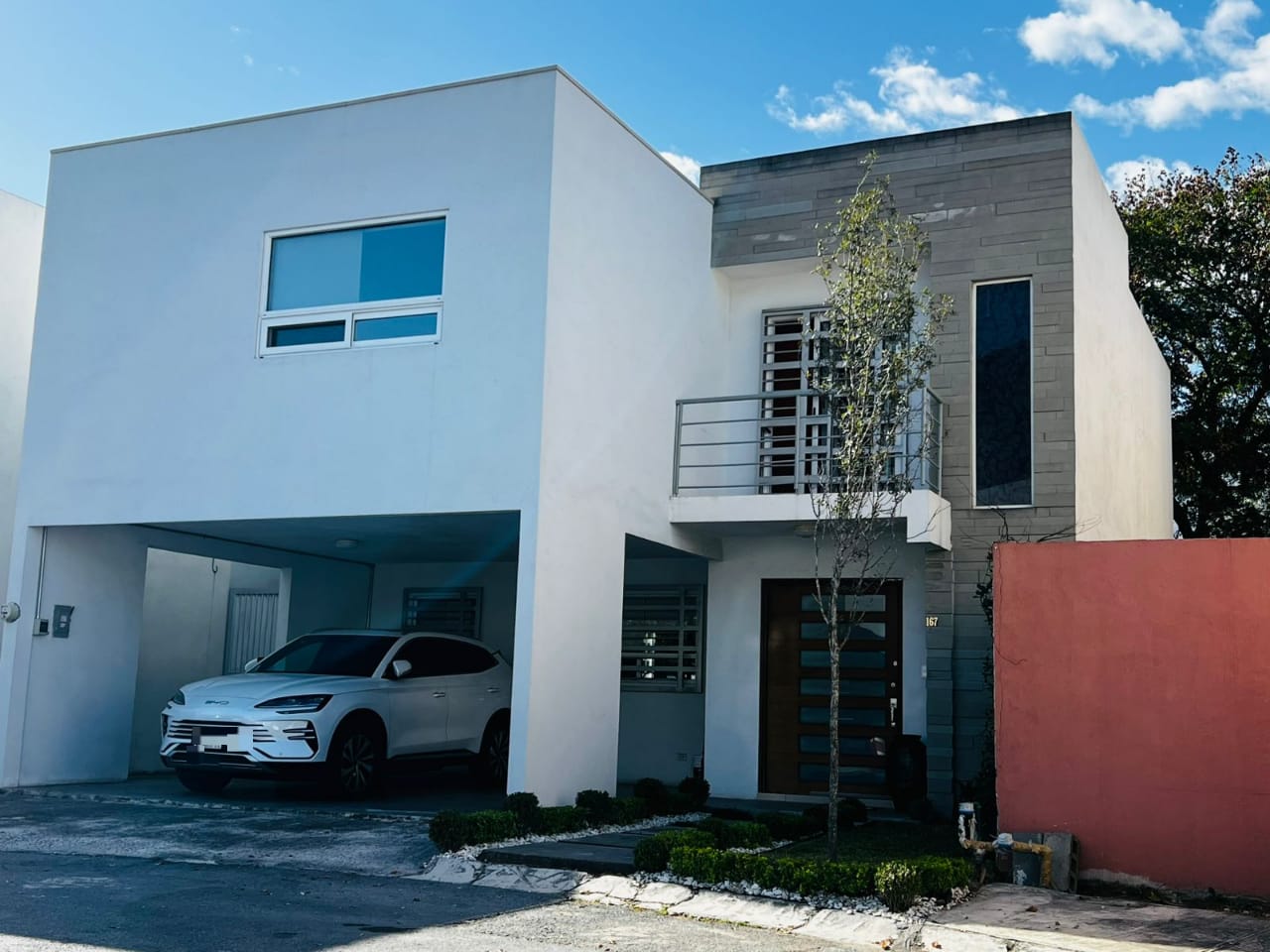 Casa en Renta en Brisas de Valle Alto