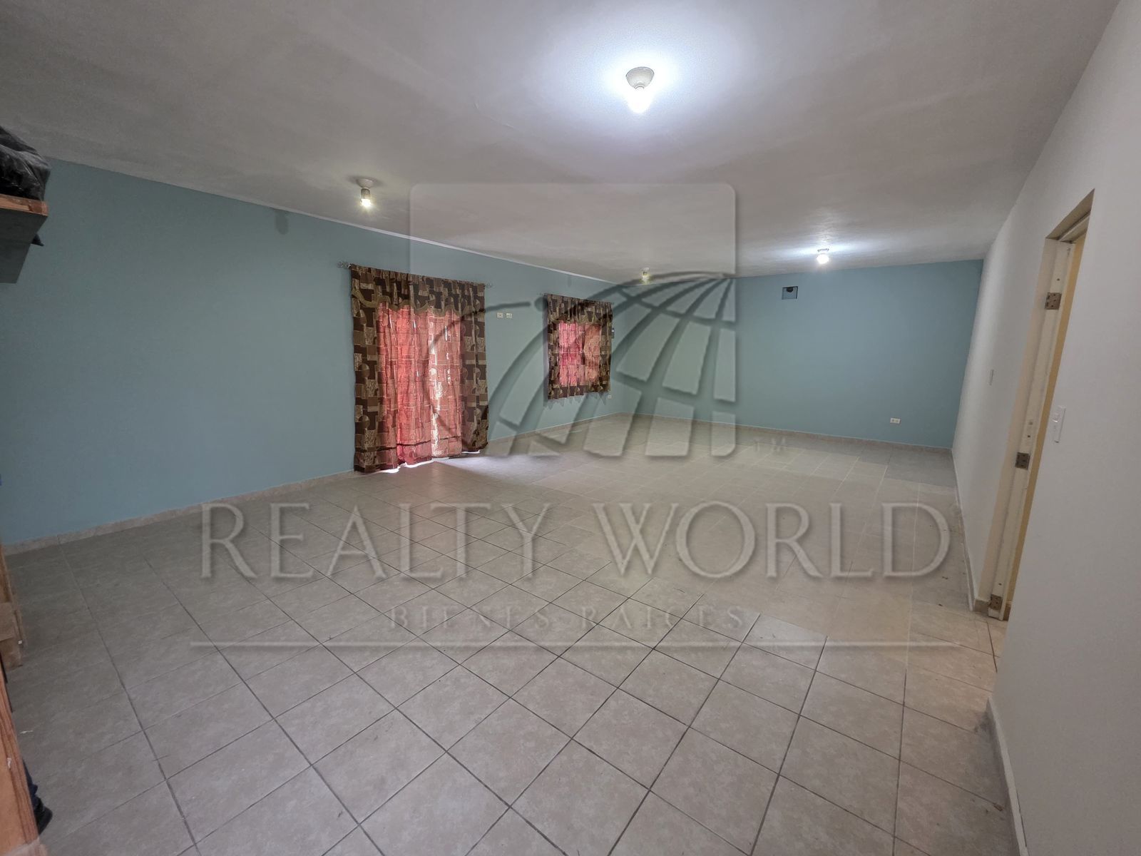 Casa en Venta en fraccionamiento Urbi Montecarlo