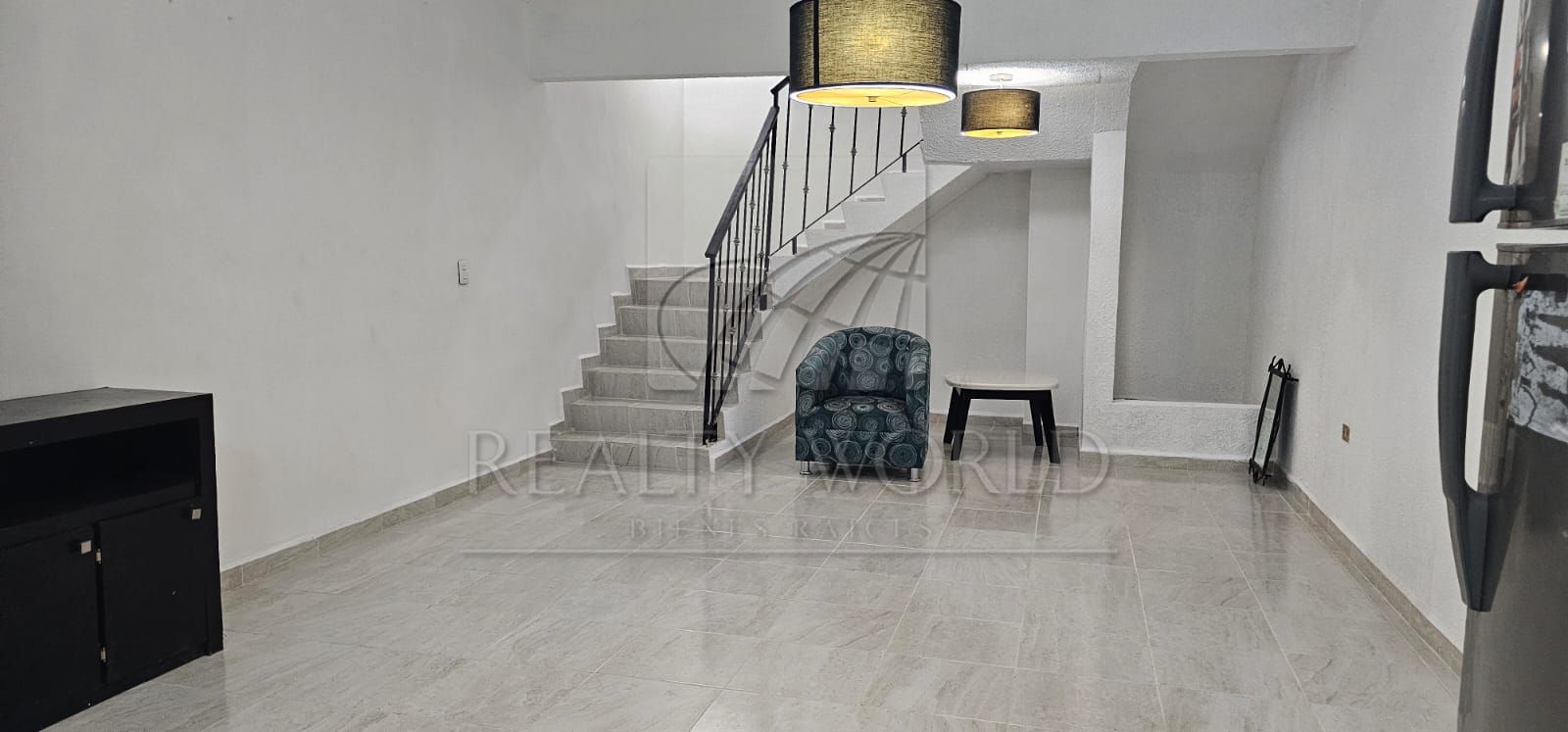 Departamento en Renta en Cumbres 3er sector