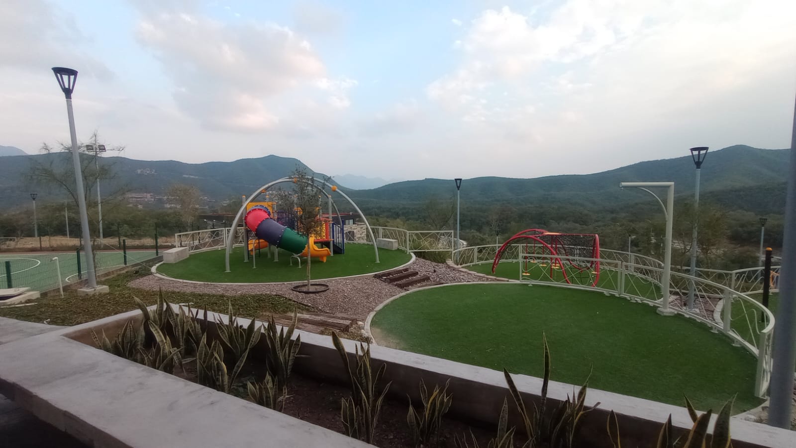 Terreno en Venta en Sierra Alta 10 Sector