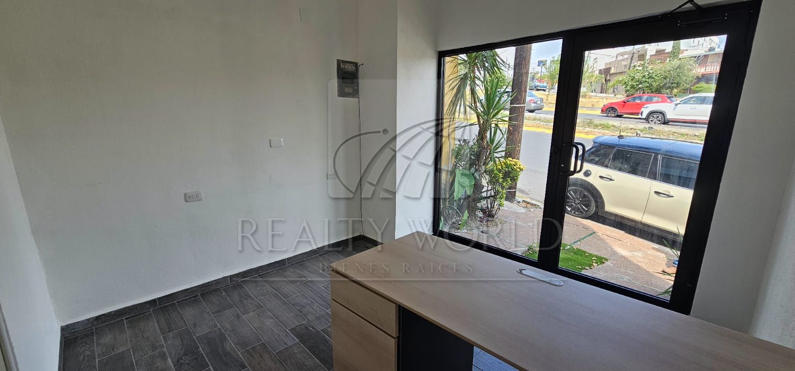 Local en Renta en Cumbres 3er sector