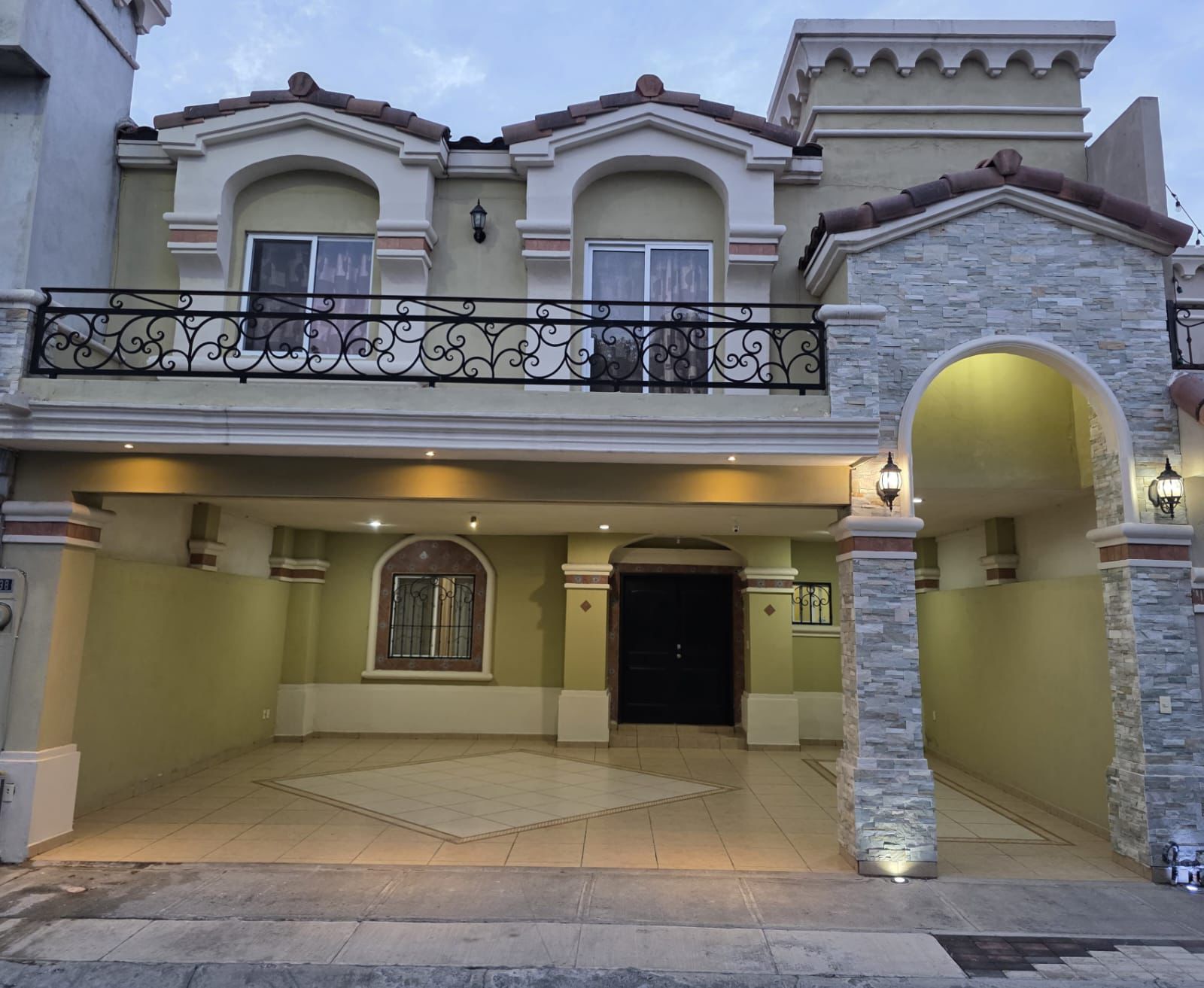 Casa en Venta en fraccionamiento Urbi Montecarlo