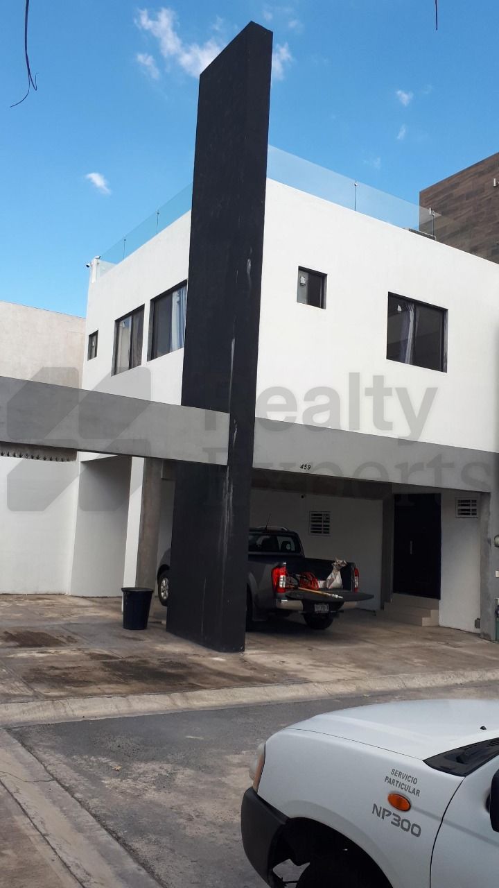 Casa en Renta en Céntrika Sillares