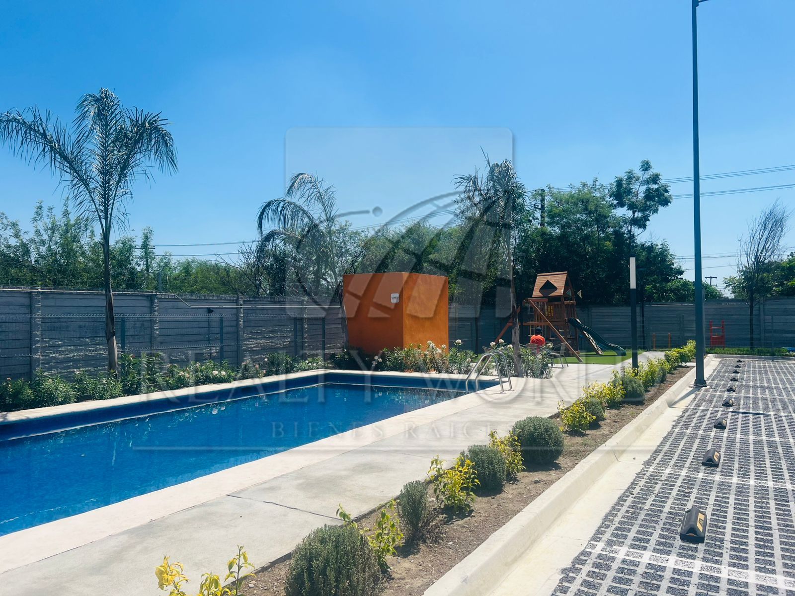 Departamento en Venta en Ready by Loma