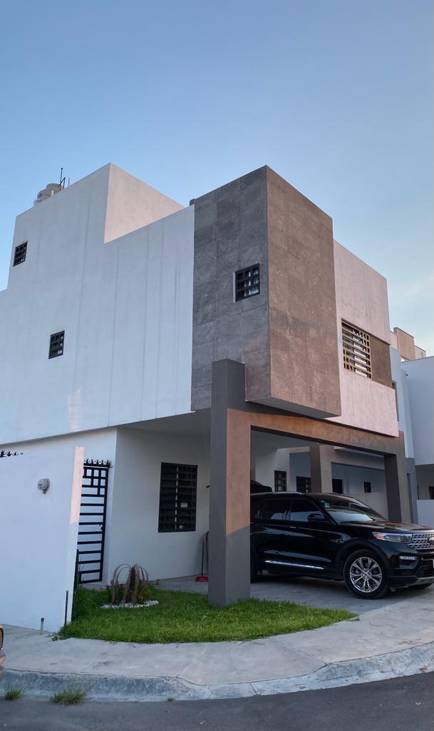 Casa en Renta en Palmas Diamante