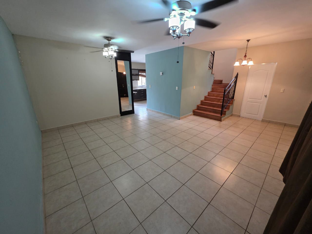 Casa en Venta en fraccionamiento Urbi Montecarlo