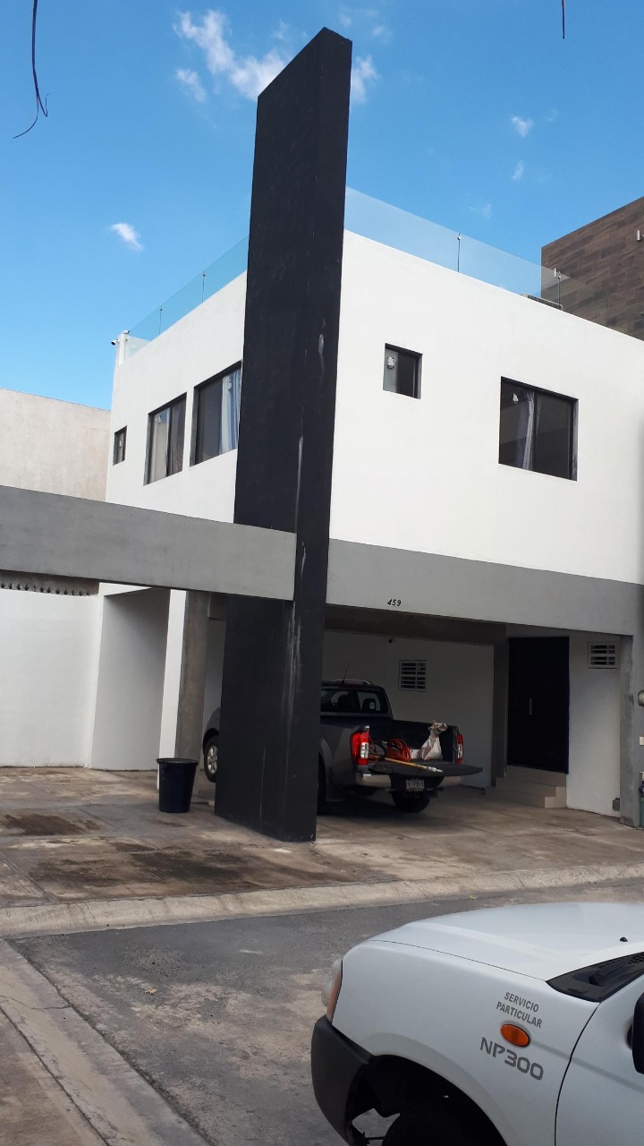 Casa en Renta en Céntrika Sillares