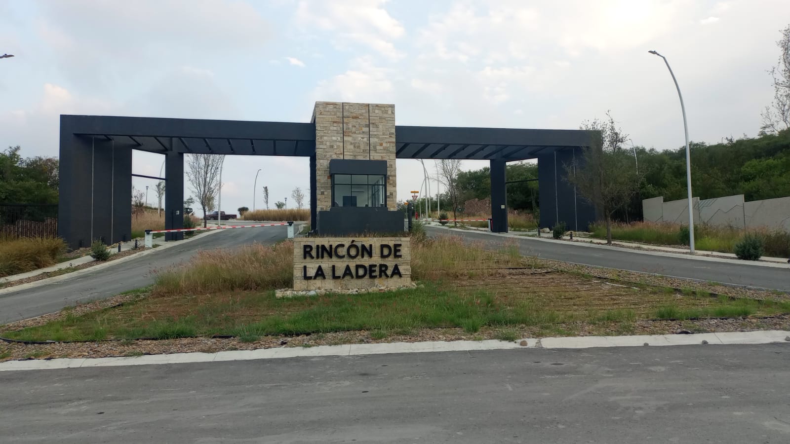 Terreno en Venta en Sierra Alta 10 Sector