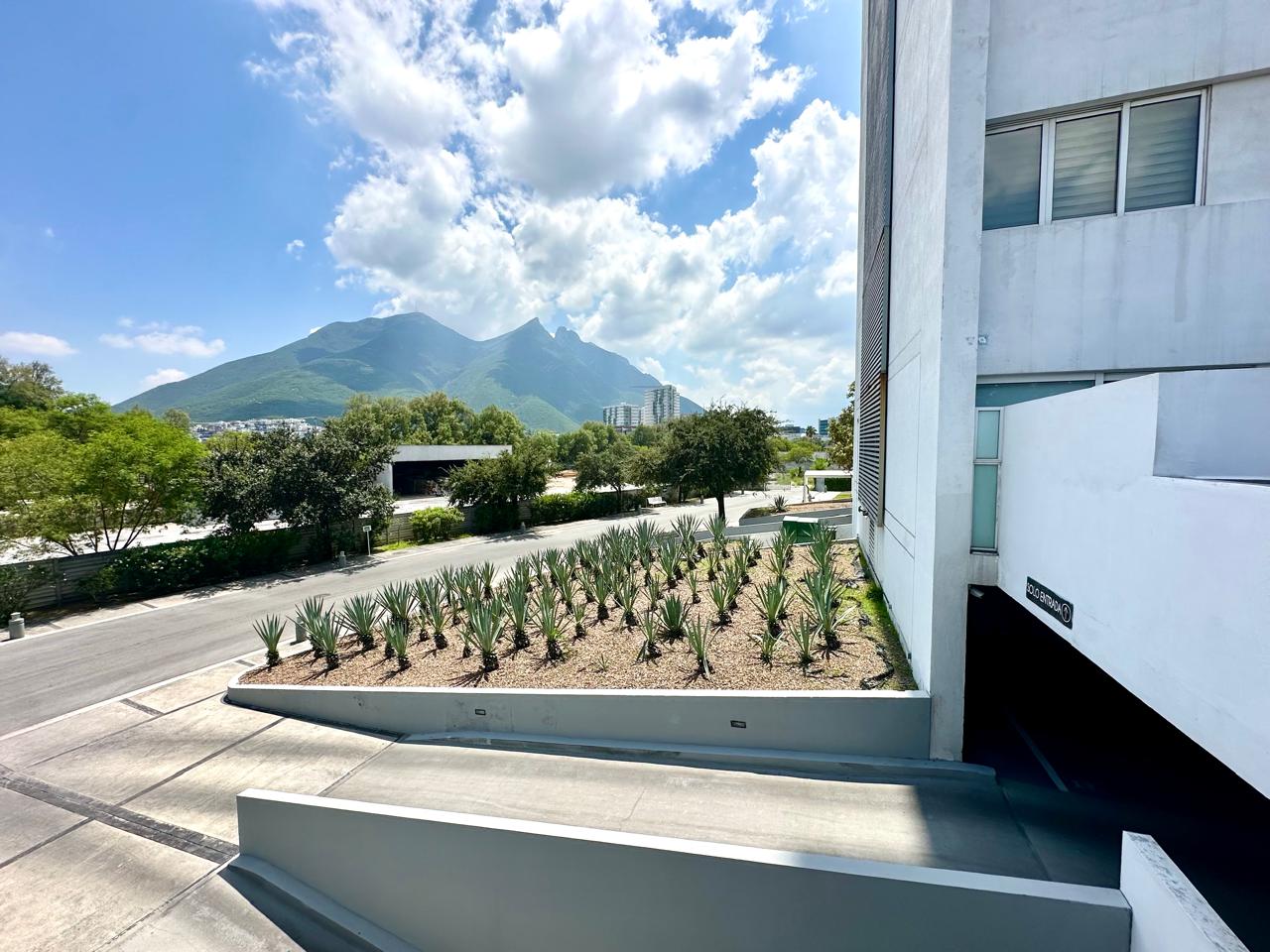 Departamento en Renta en Torre Iconos