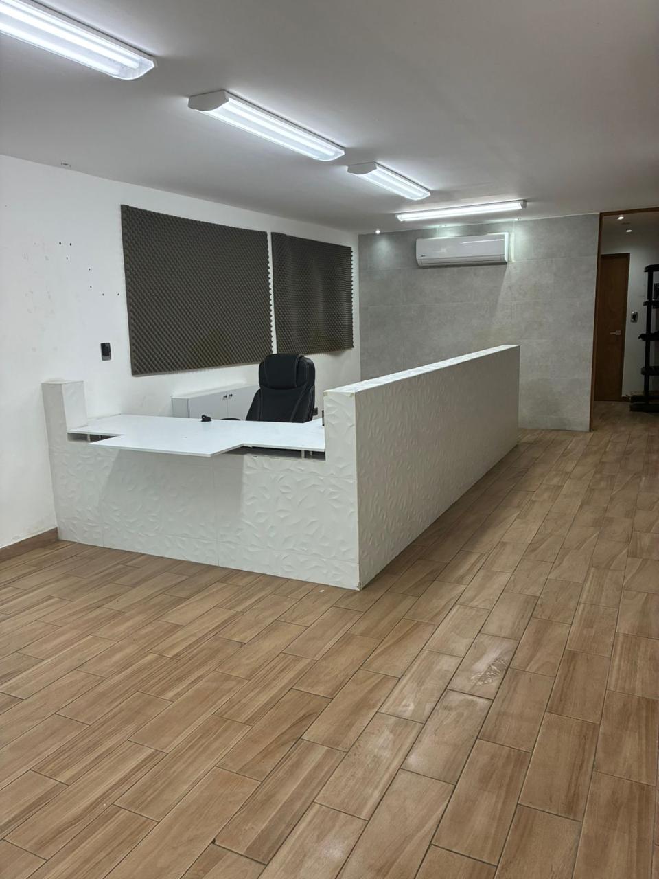 Local en Renta en Bosques del Valle