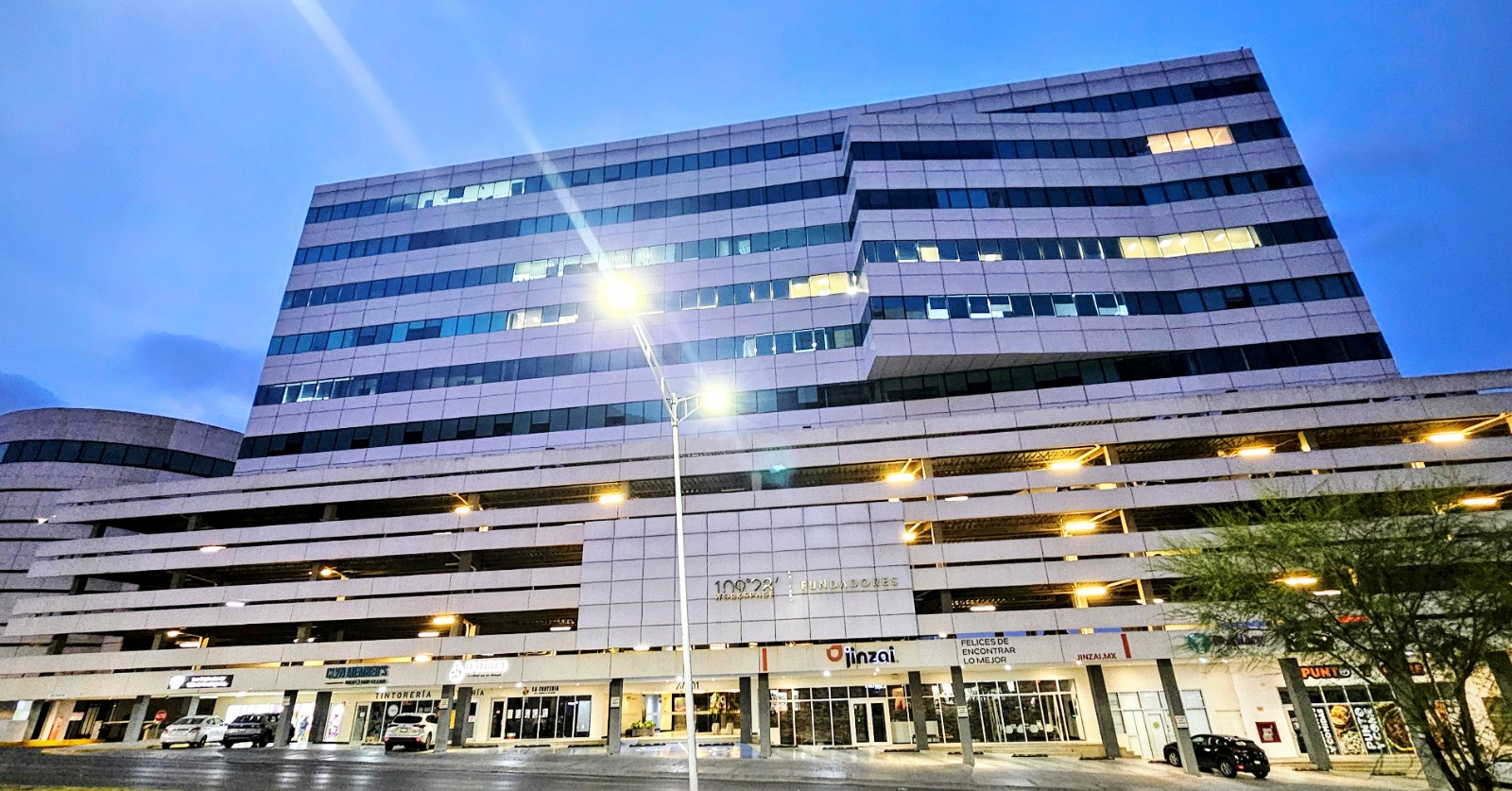 Oficina en Renta en Lomas de Montecristo