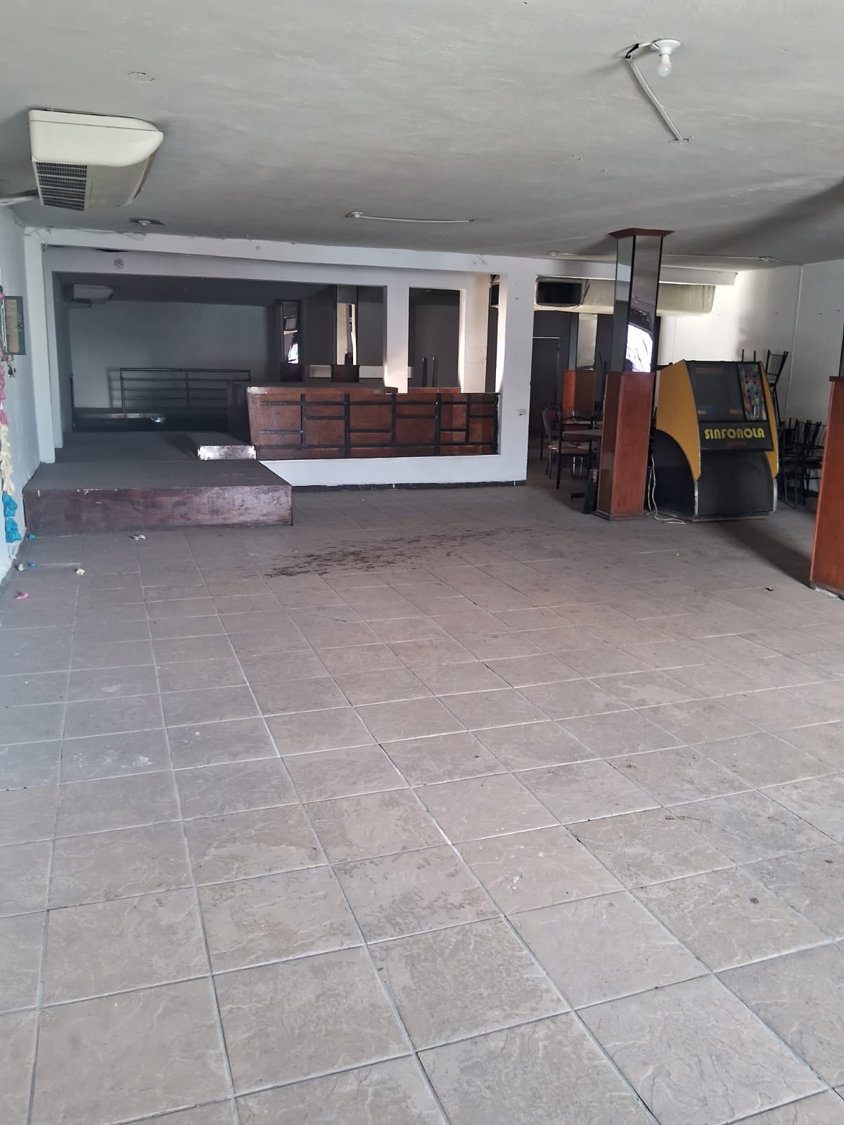 Local en Renta en Santa Elena