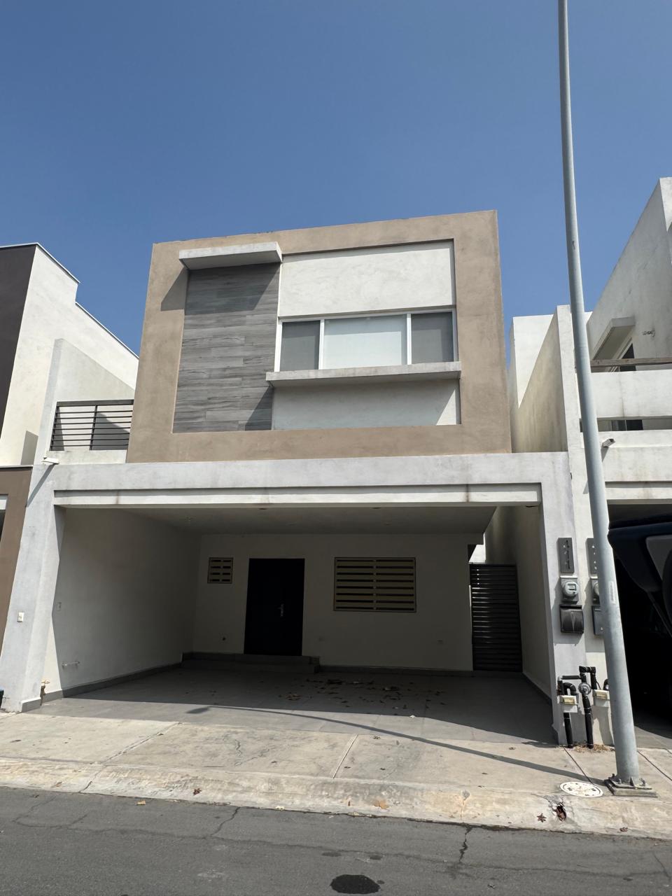 Casa en Renta en Puerta de Hierro