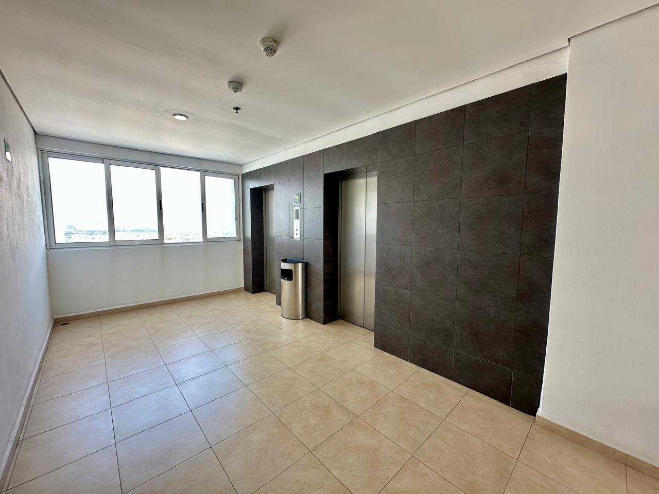 Departamento en Renta en Torre Iconos