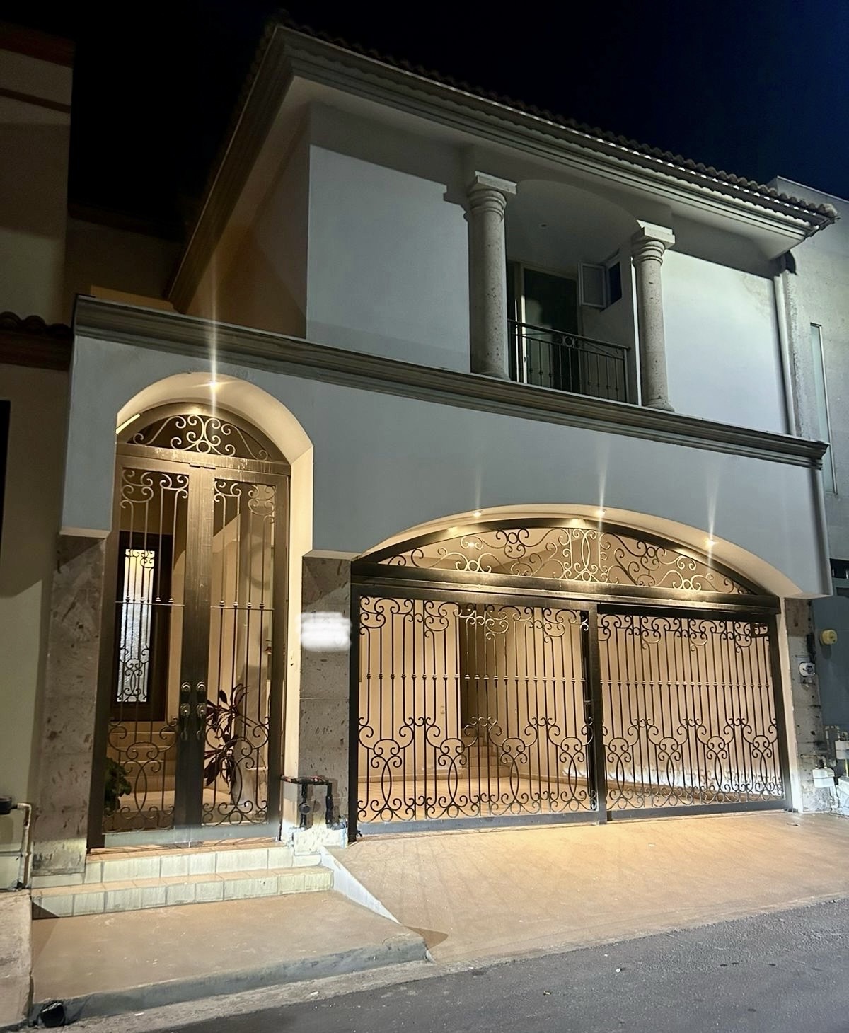 Casa en Renta en Cumbres Elite 7to Sec