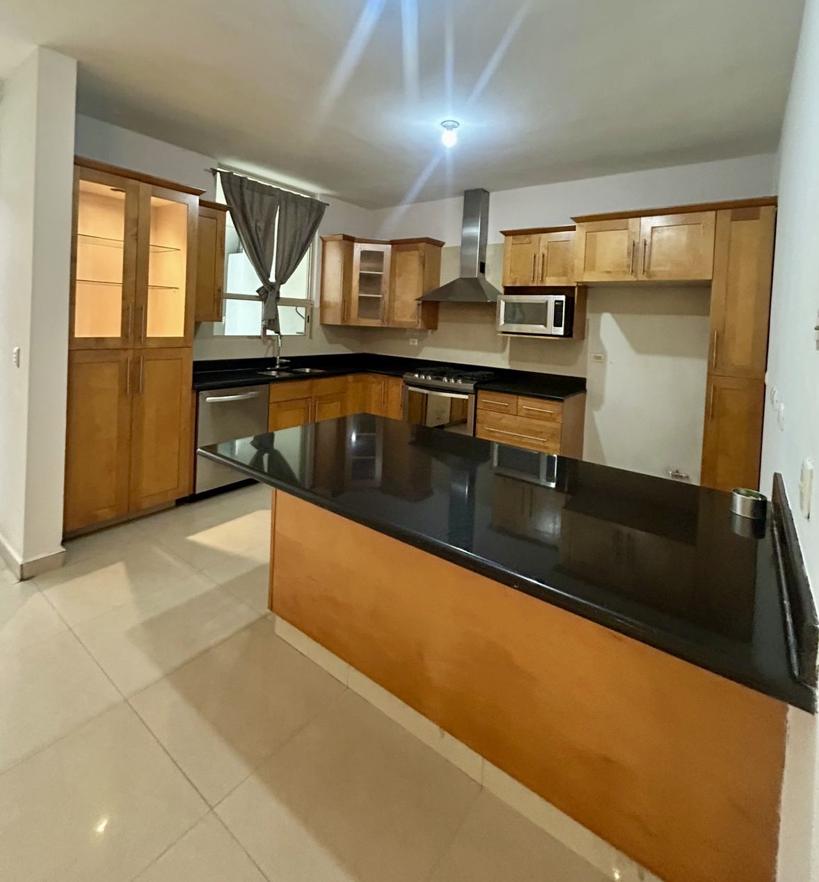 Casa en Renta en Cumbres Elite 7to Sec
