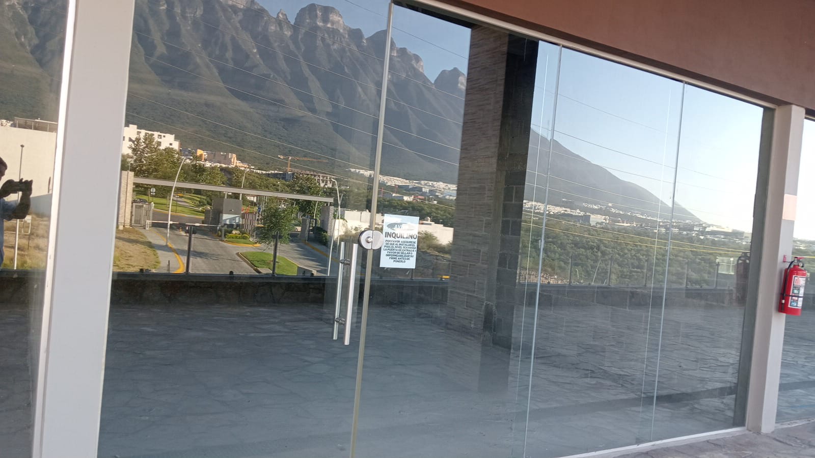 Local en Renta en Espacio Cumbres