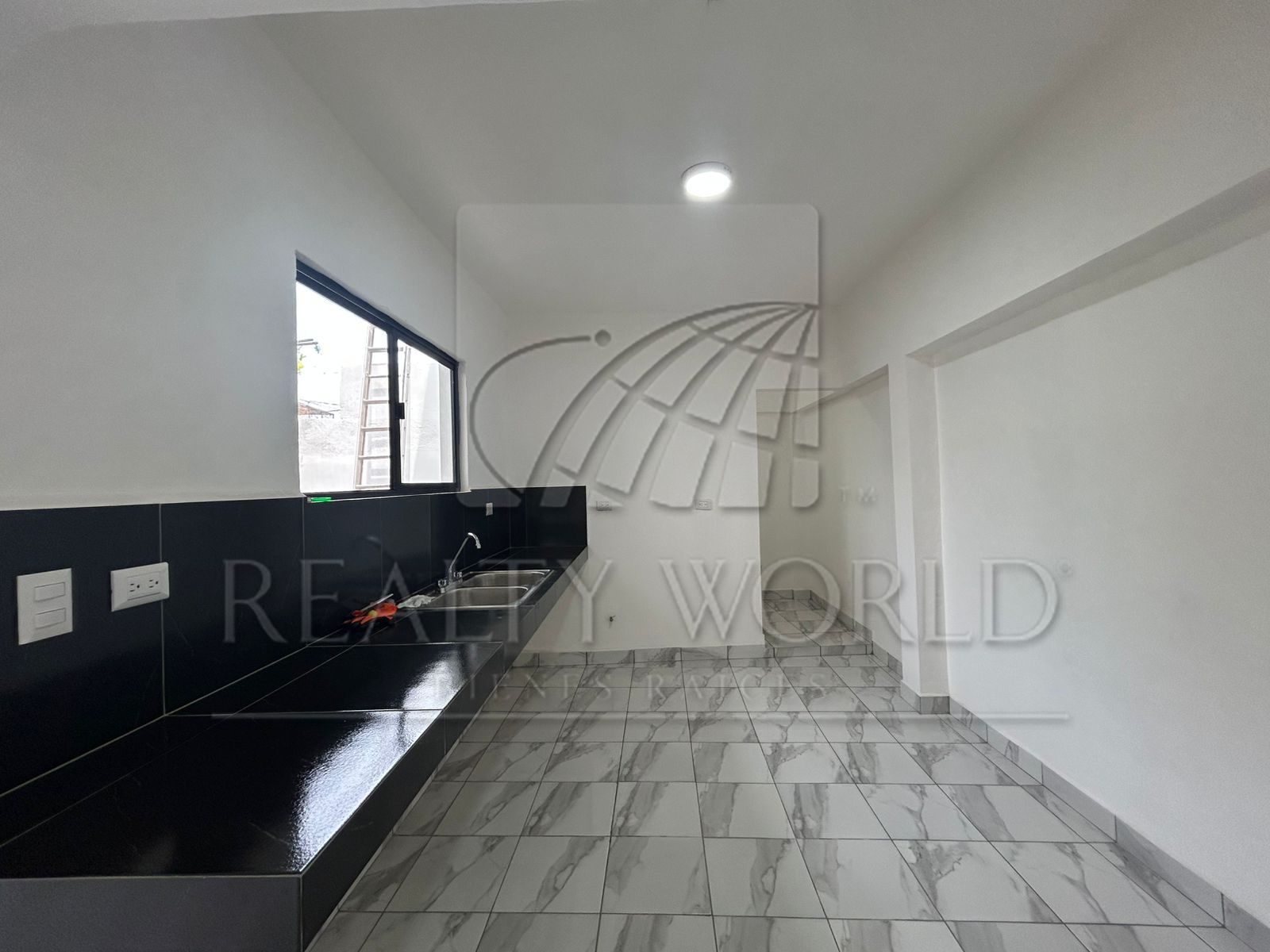 Casa en Venta en Las Puentes Sector 14