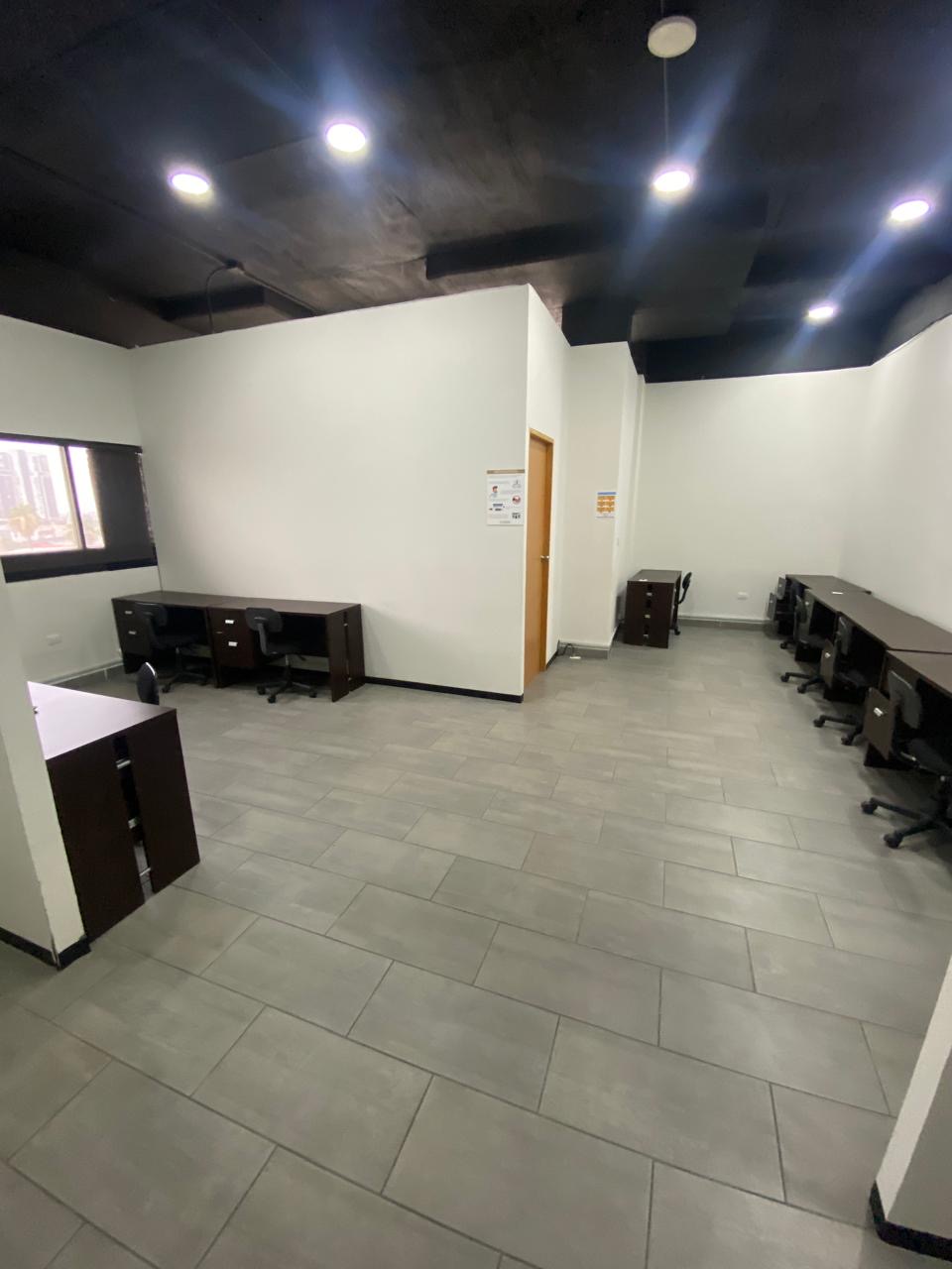 Edificio de Oficinas en Renta en Chepevera