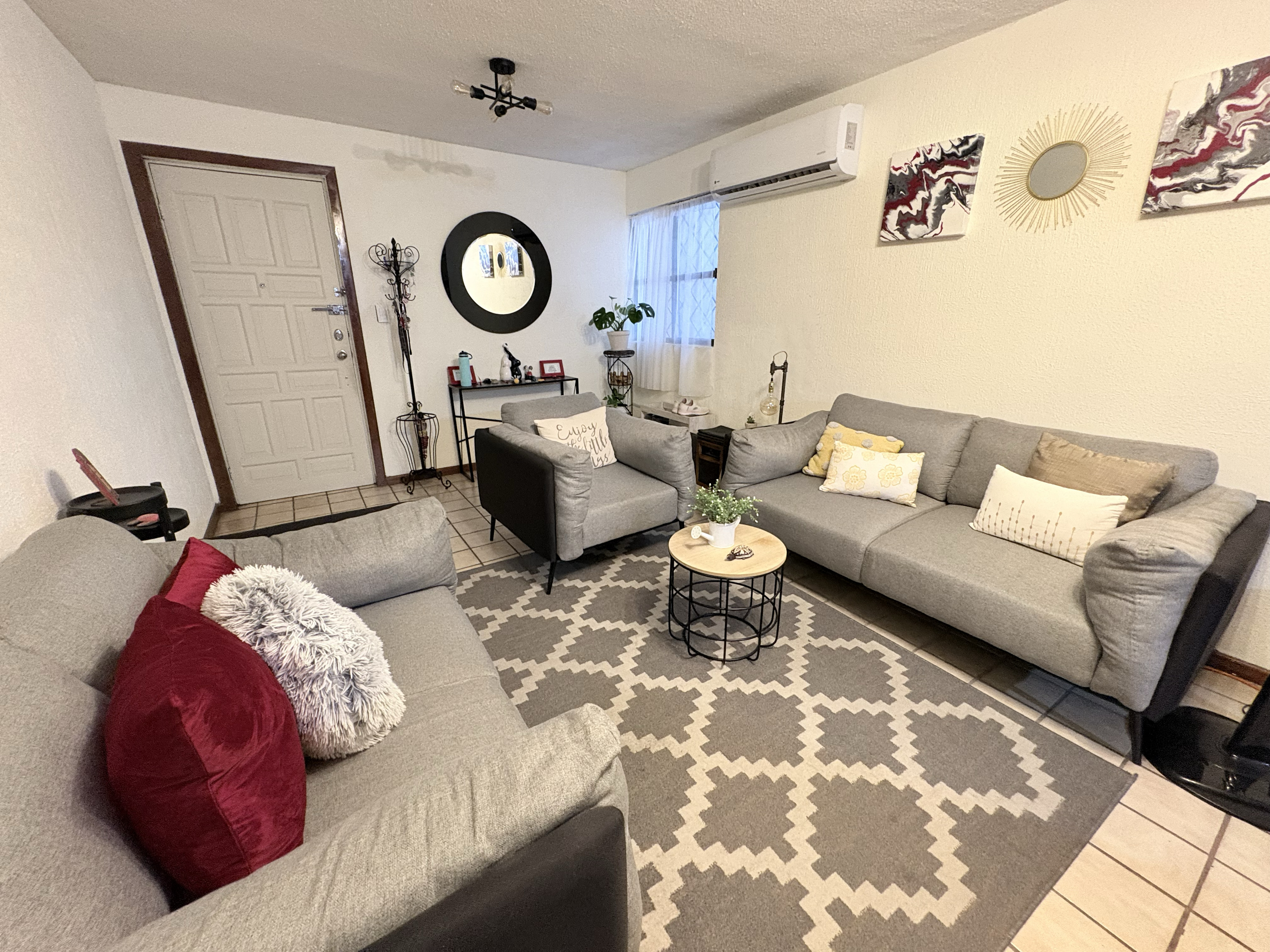 Departamento en Renta en Cumbres 3 sector