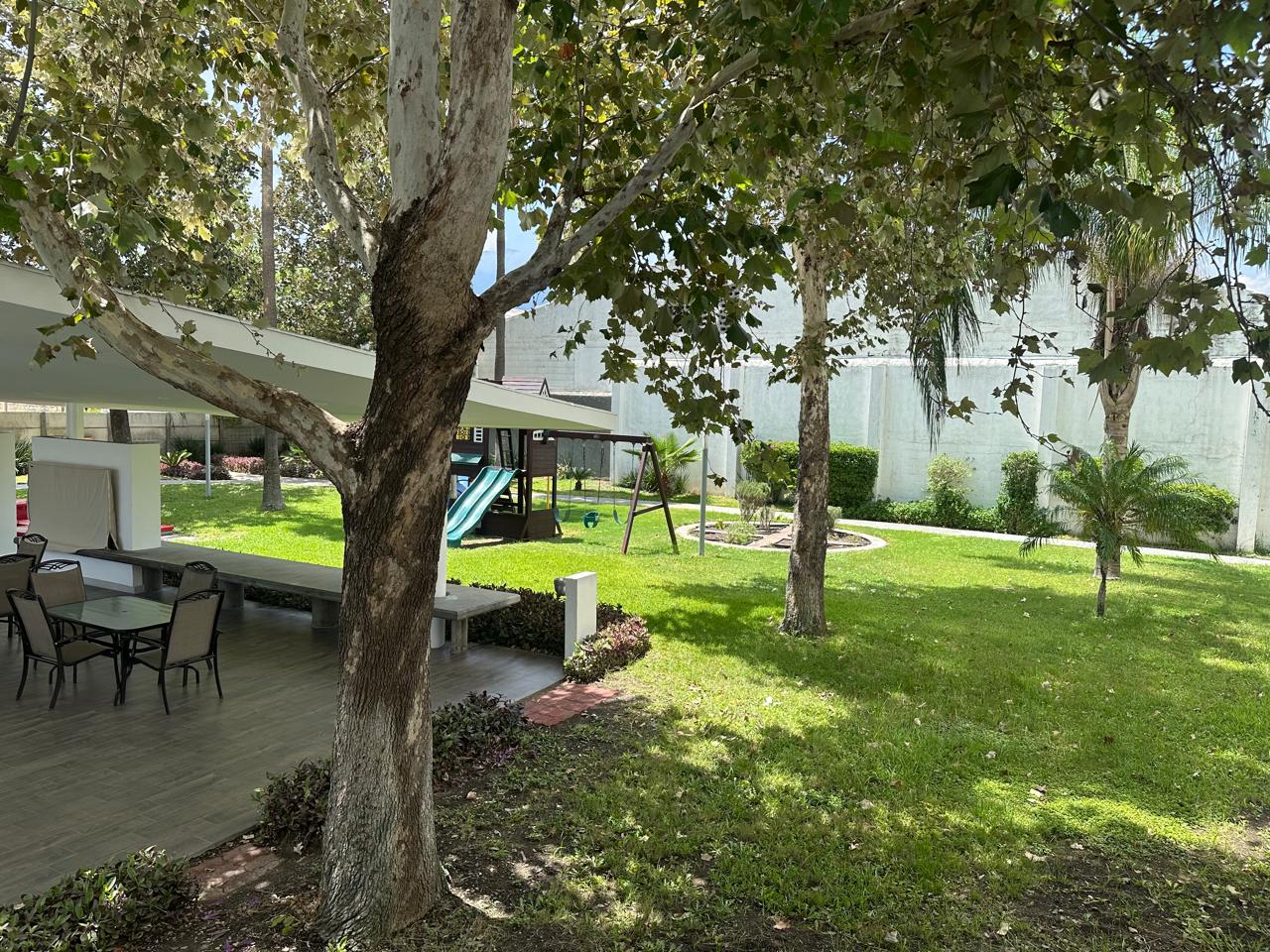 Departamento en Renta en Torre Iconos