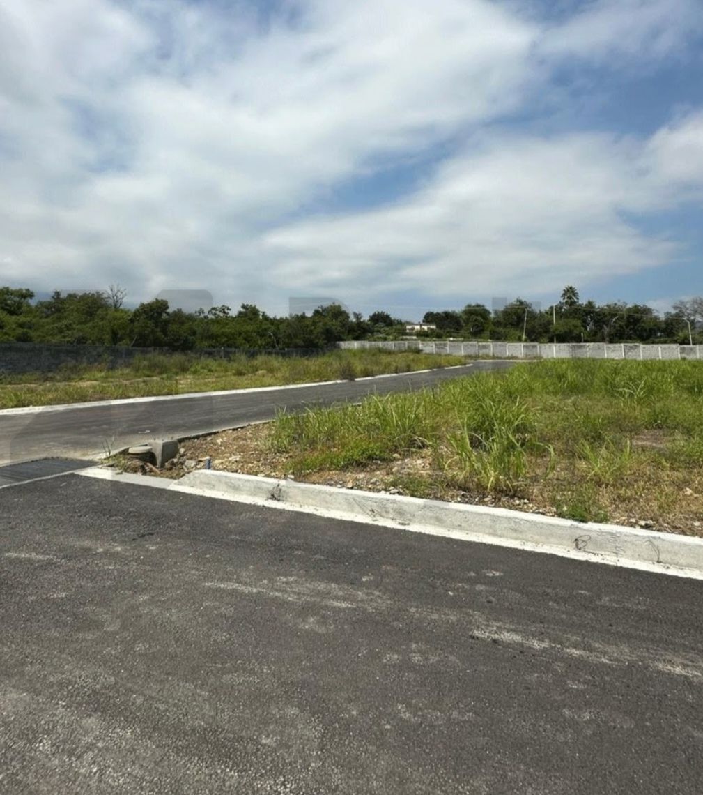 Terreno en Venta en VIÑEDOS DE SICILIA