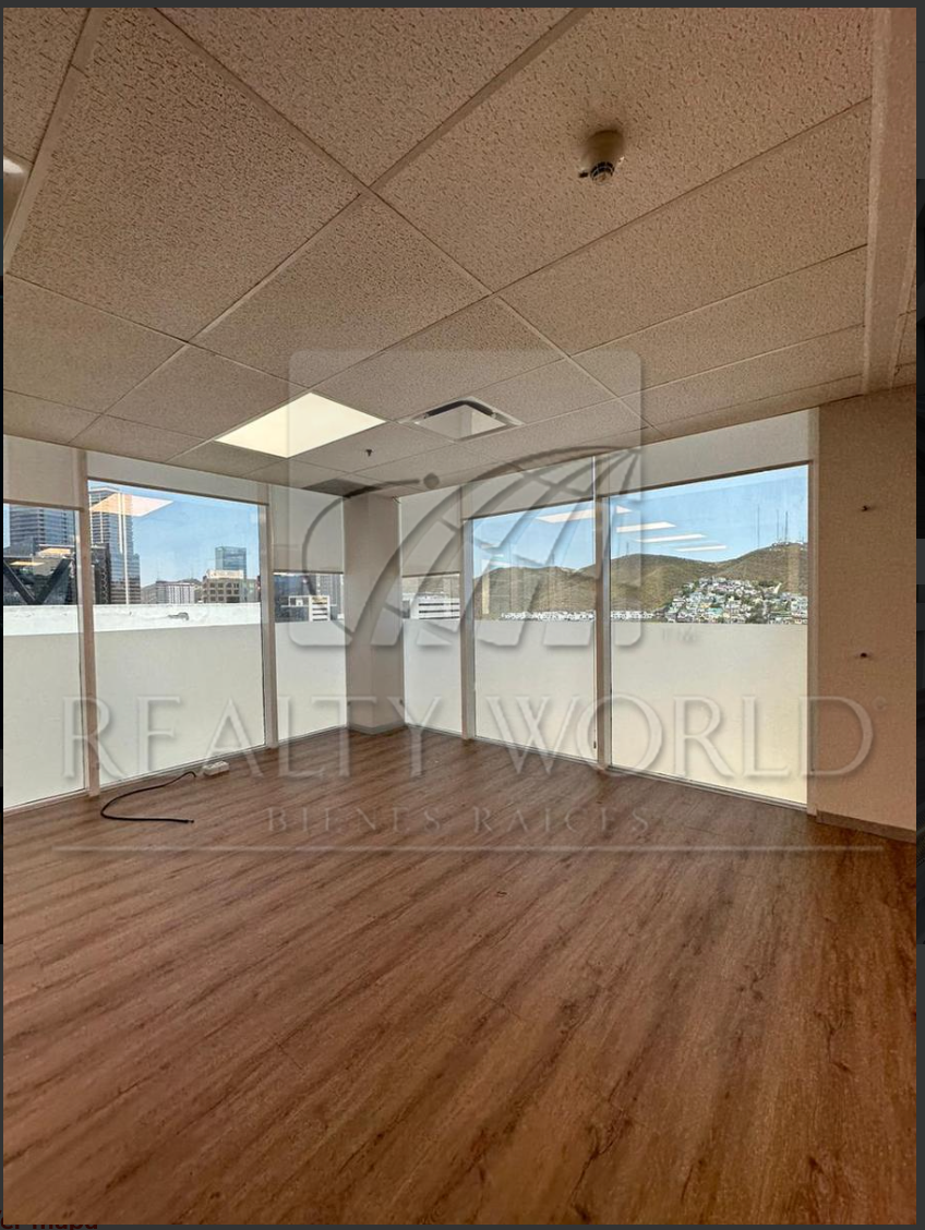 Oficina en Renta en Valle del Mirador