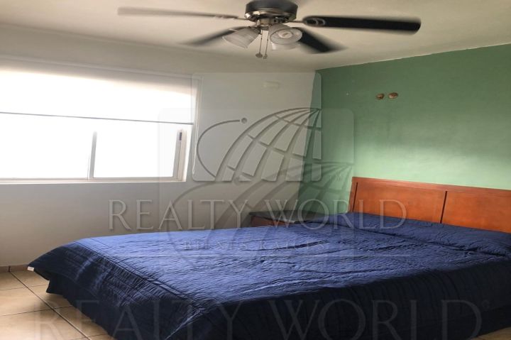 Casa en Renta en Hacienda las Flores