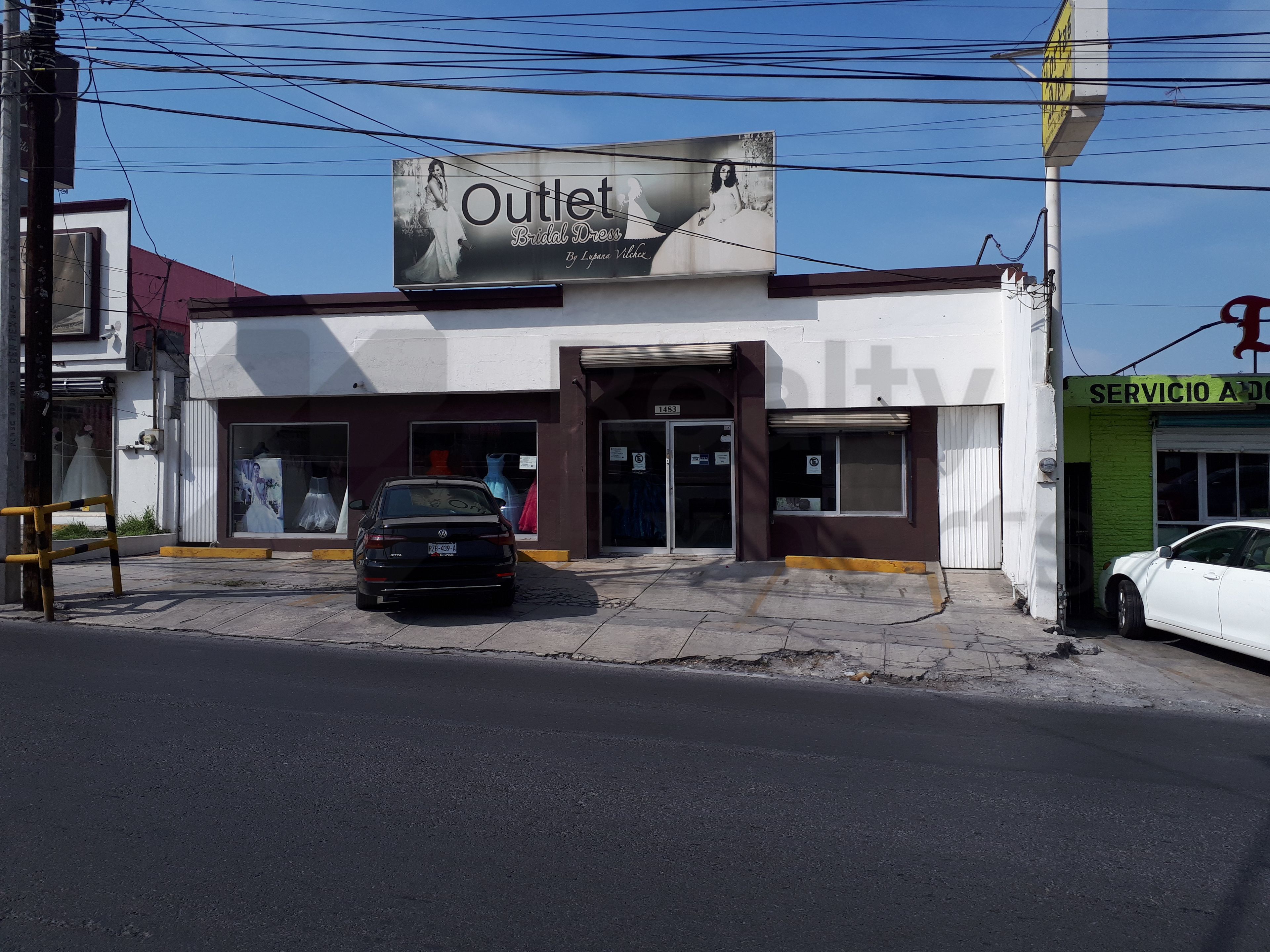 Local en Renta en Cumbres 1 Sector