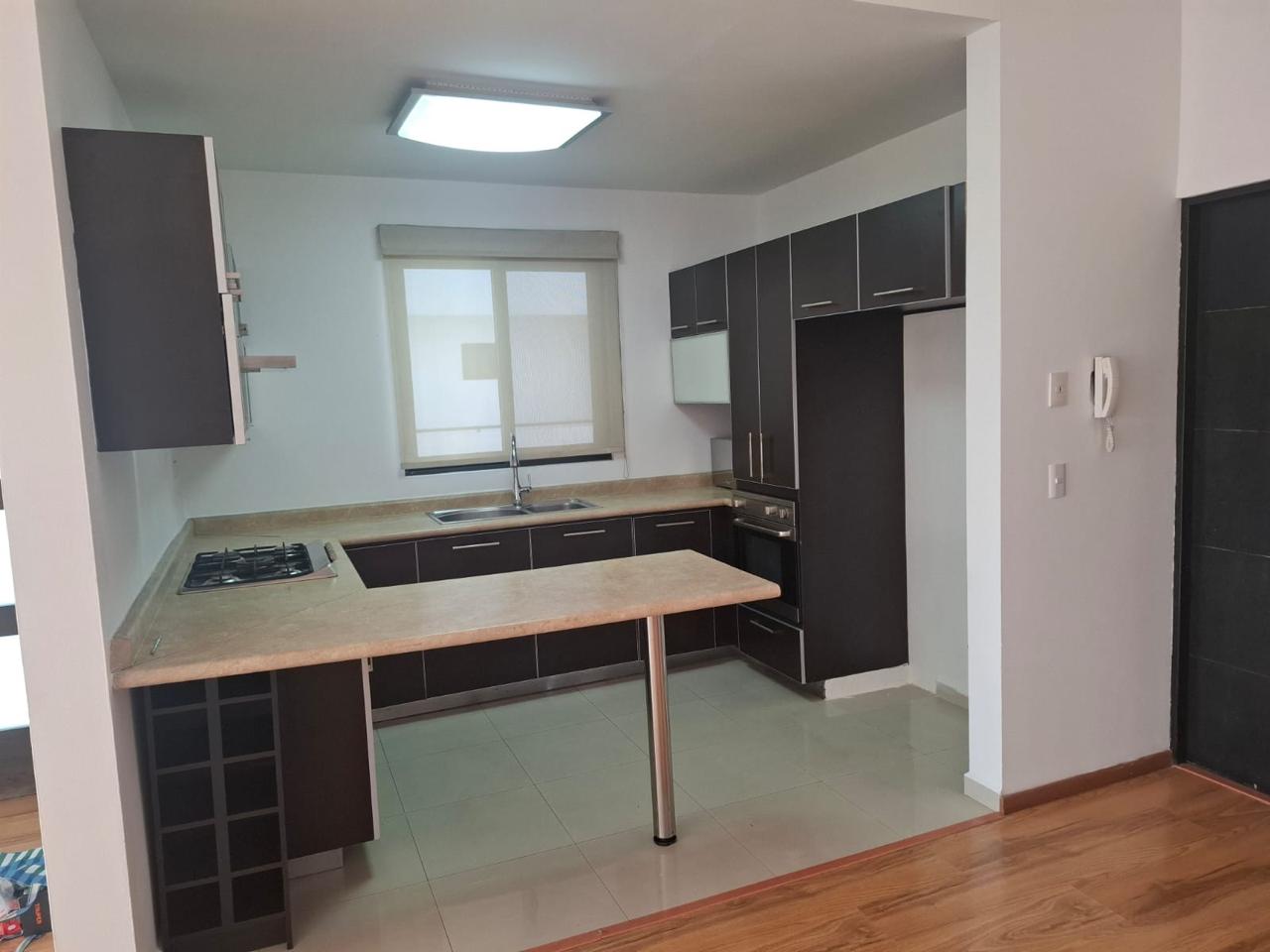 Departamento en Renta en Edificio Alabastro