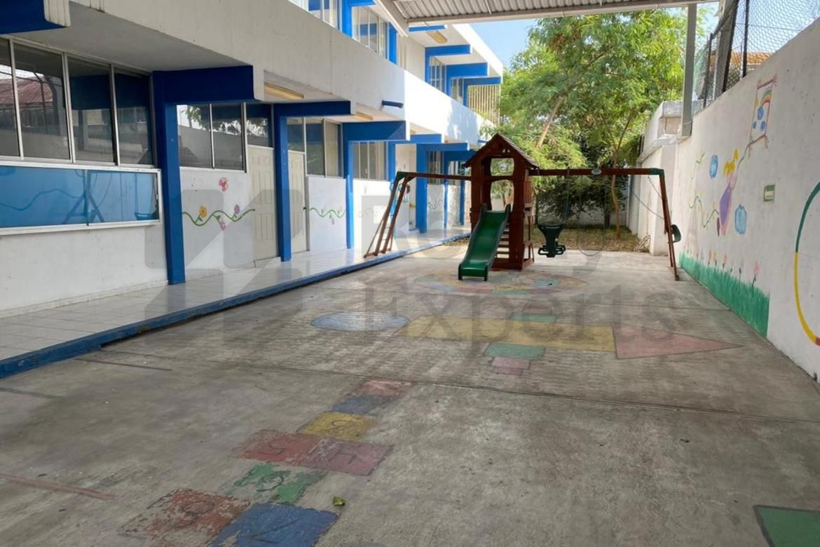 Edificio de Oficinas en Venta en San Nicolás de los Garza Centro
