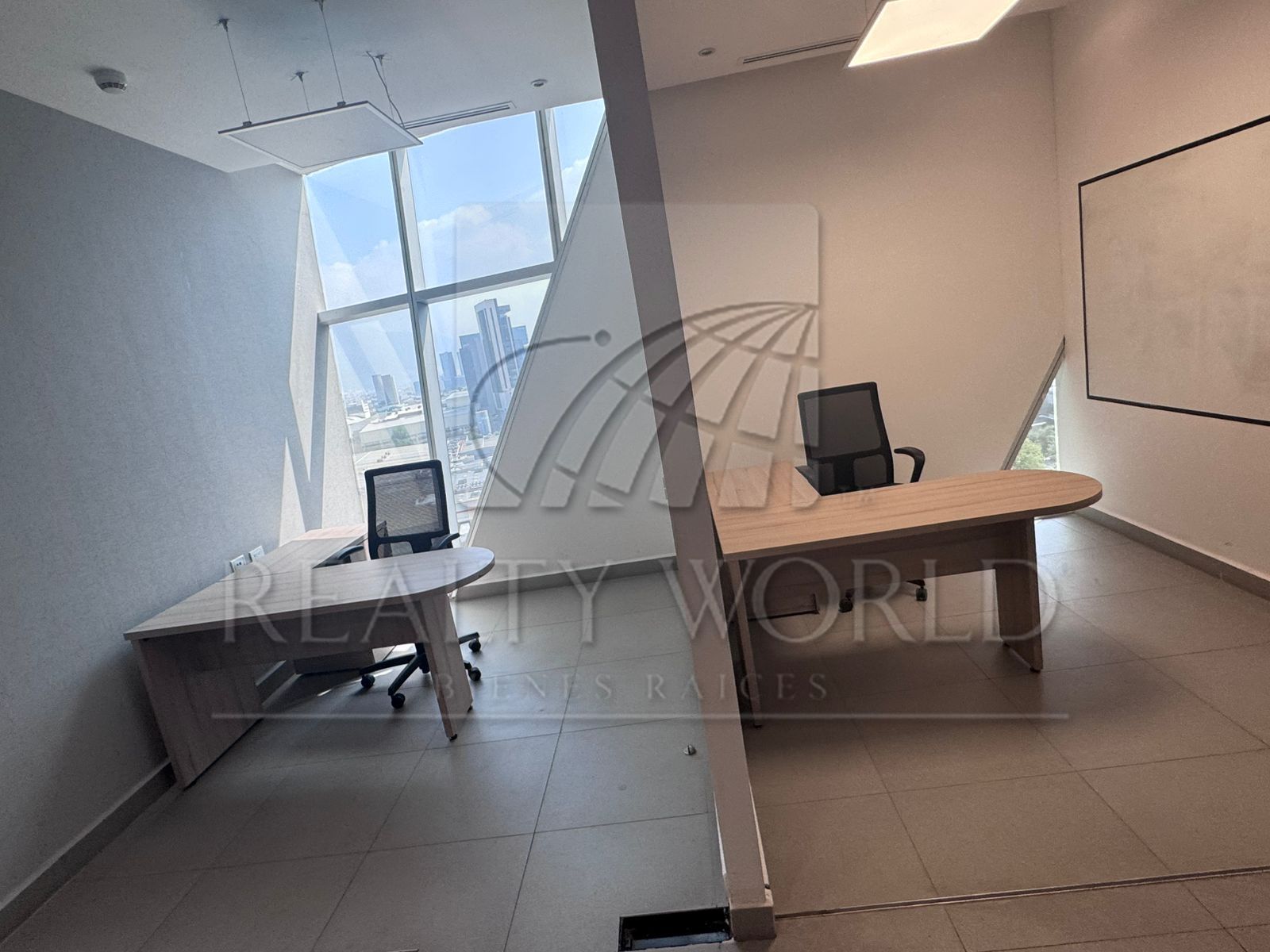 Oficina en Renta en Parque Corporativo Ucaly