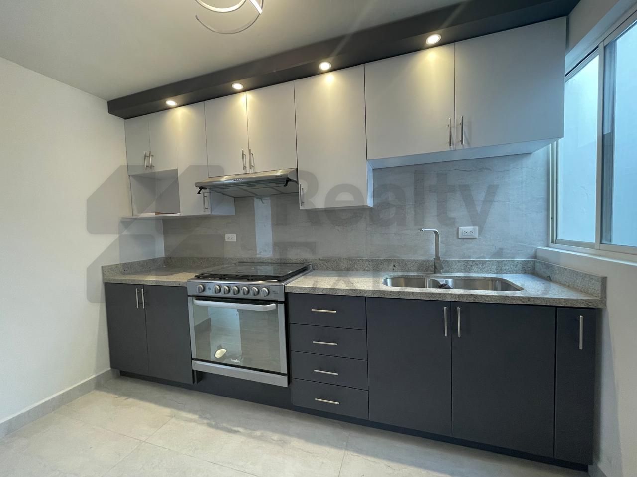 Casa en Renta en Santa Catarina Centro