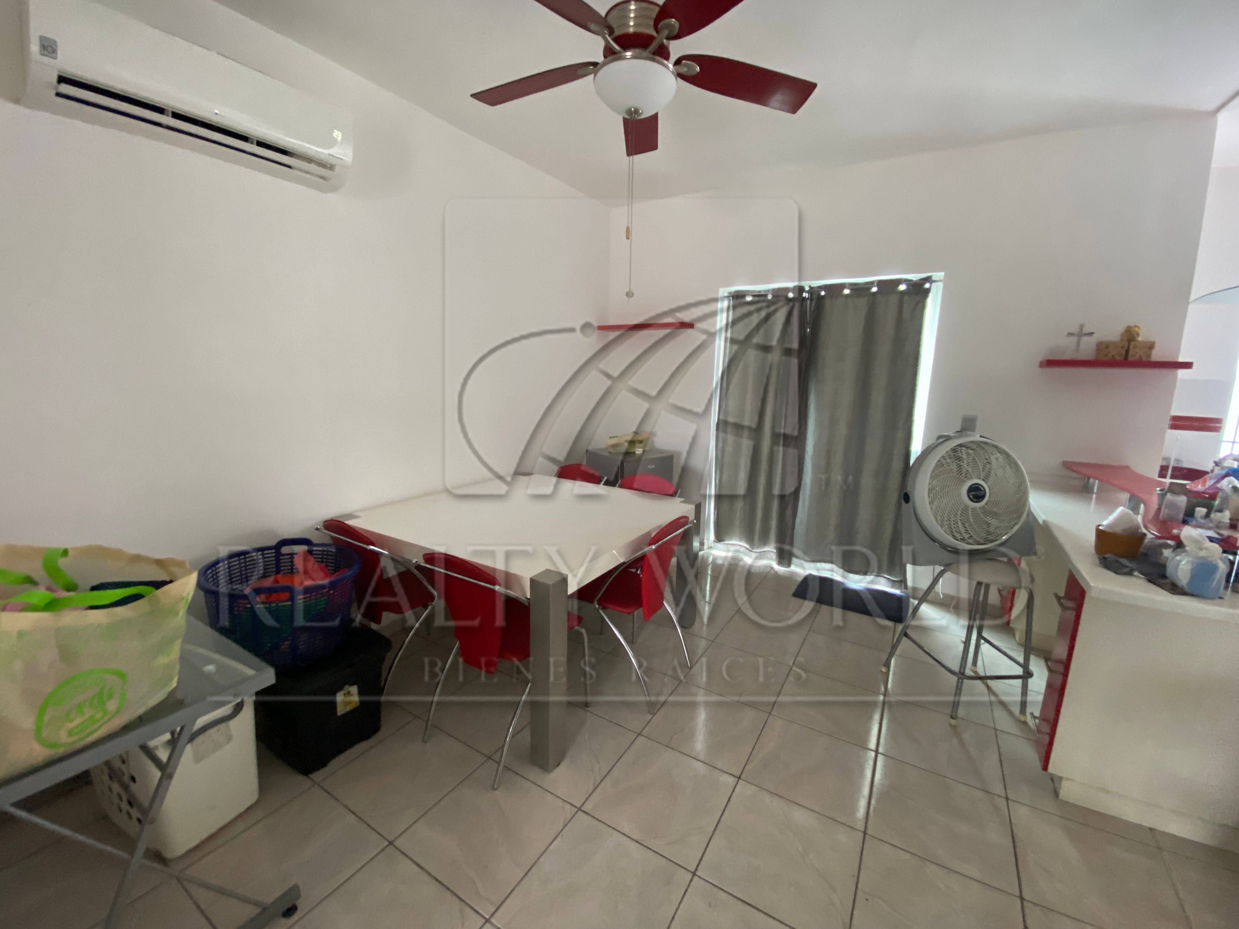 Casa en Renta en Privadas de Anáhuac Sector Himalaya