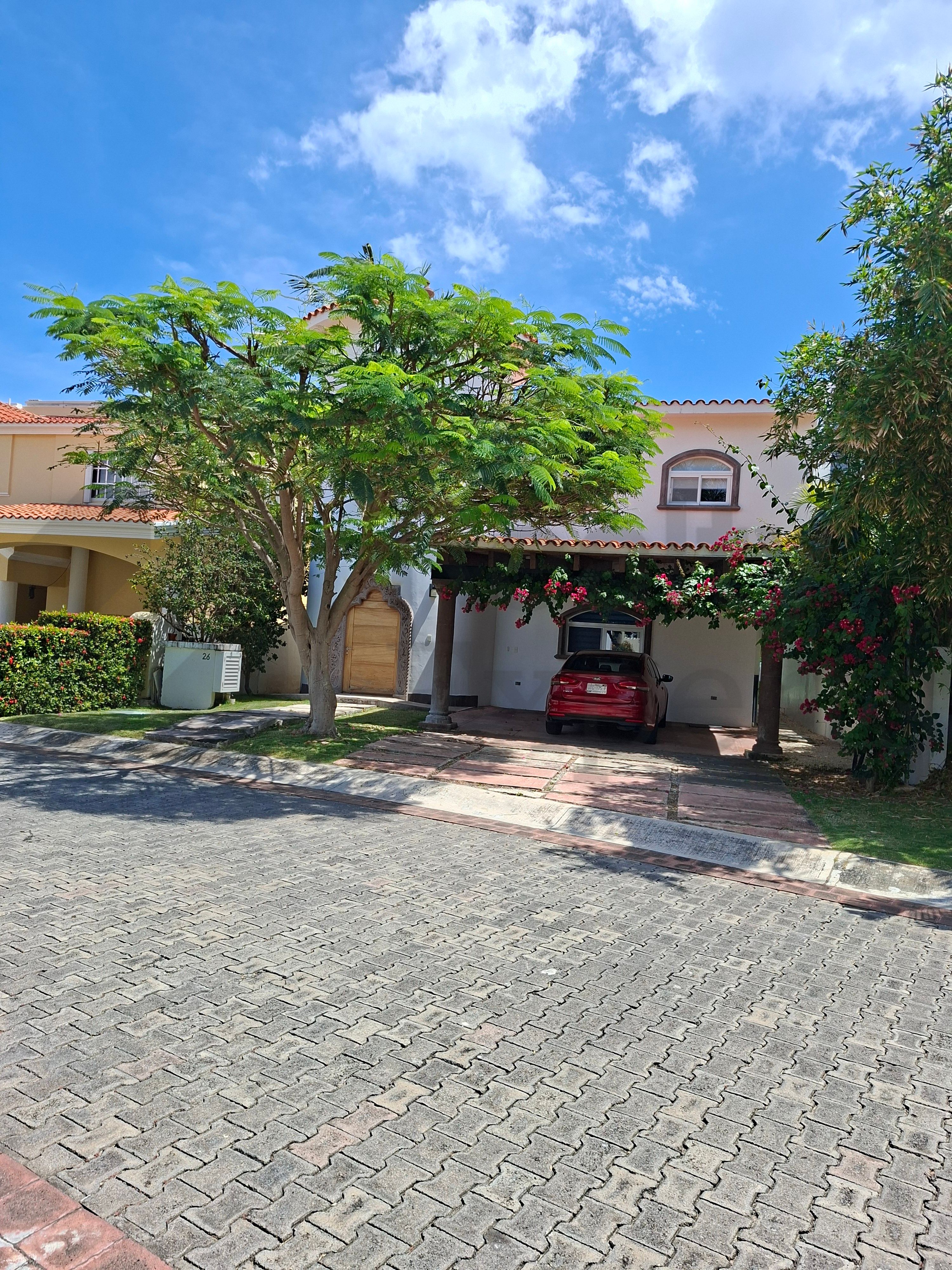 Casa en Venta en Zona Hotelera