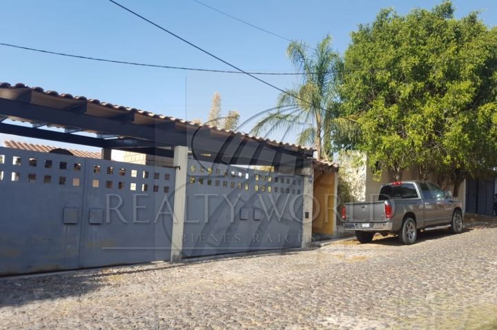 Casa en Venta en Colinas del Bosque 2a Sección