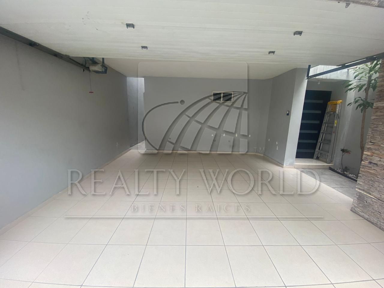 Casa en Renta en Brisas de Valle Alto