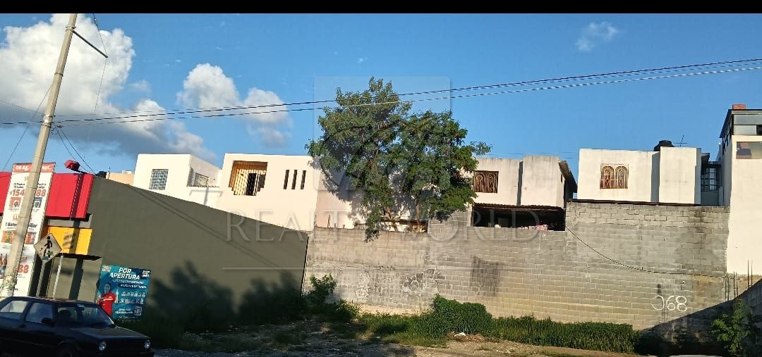 Terreno en Venta en Misión de las Flores