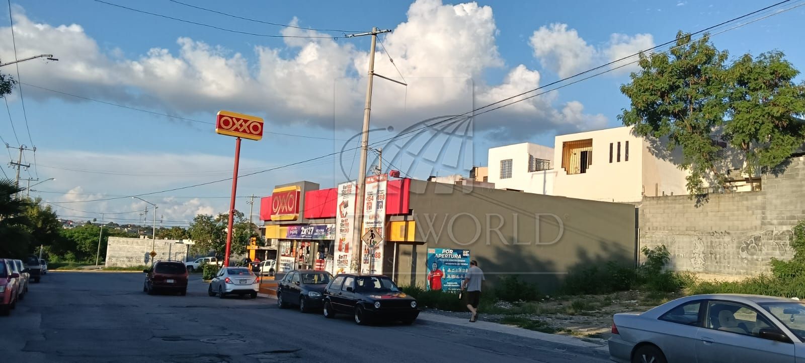 Terreno en Venta en Misión de las Flores
