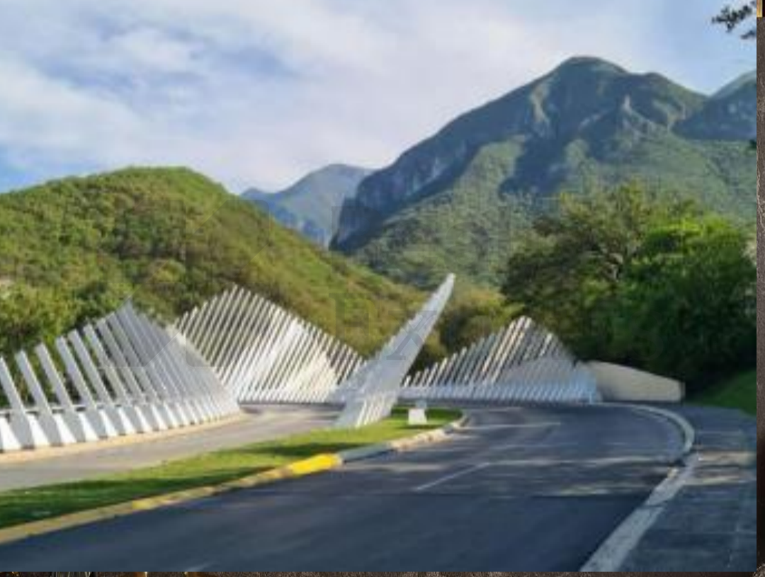 Terreno en Venta en Sierra Alta 10 Sector