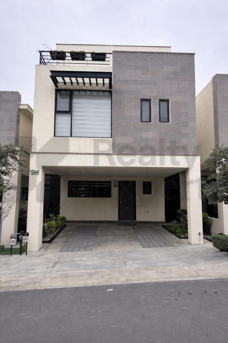 Casa en Renta en Ferrara Residencial