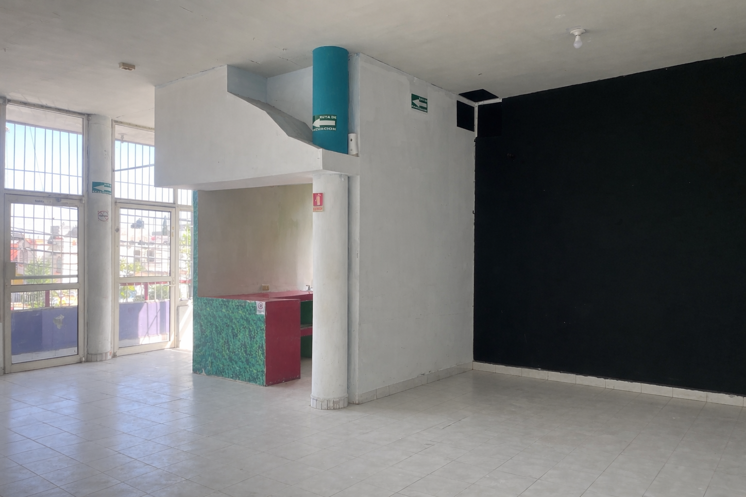 Local en Renta en Ébanos II