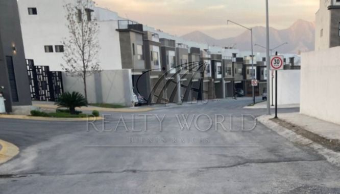Casa en Venta en Porto Cumbres