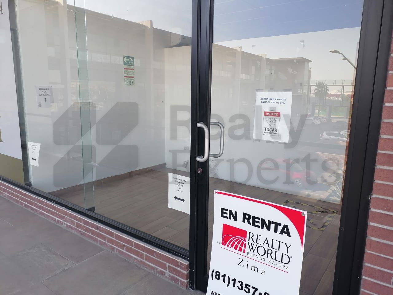 Local en Renta en Centrika Elite