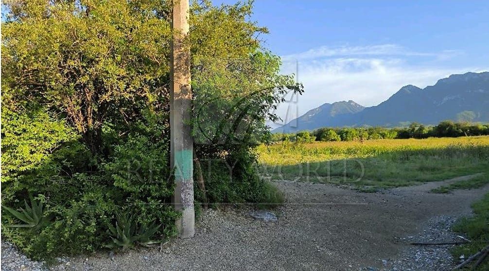 Terreno en Venta en Cumbres de Santiago